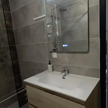 Charmant T2 Face Au Bassin Du Midi Apartamento